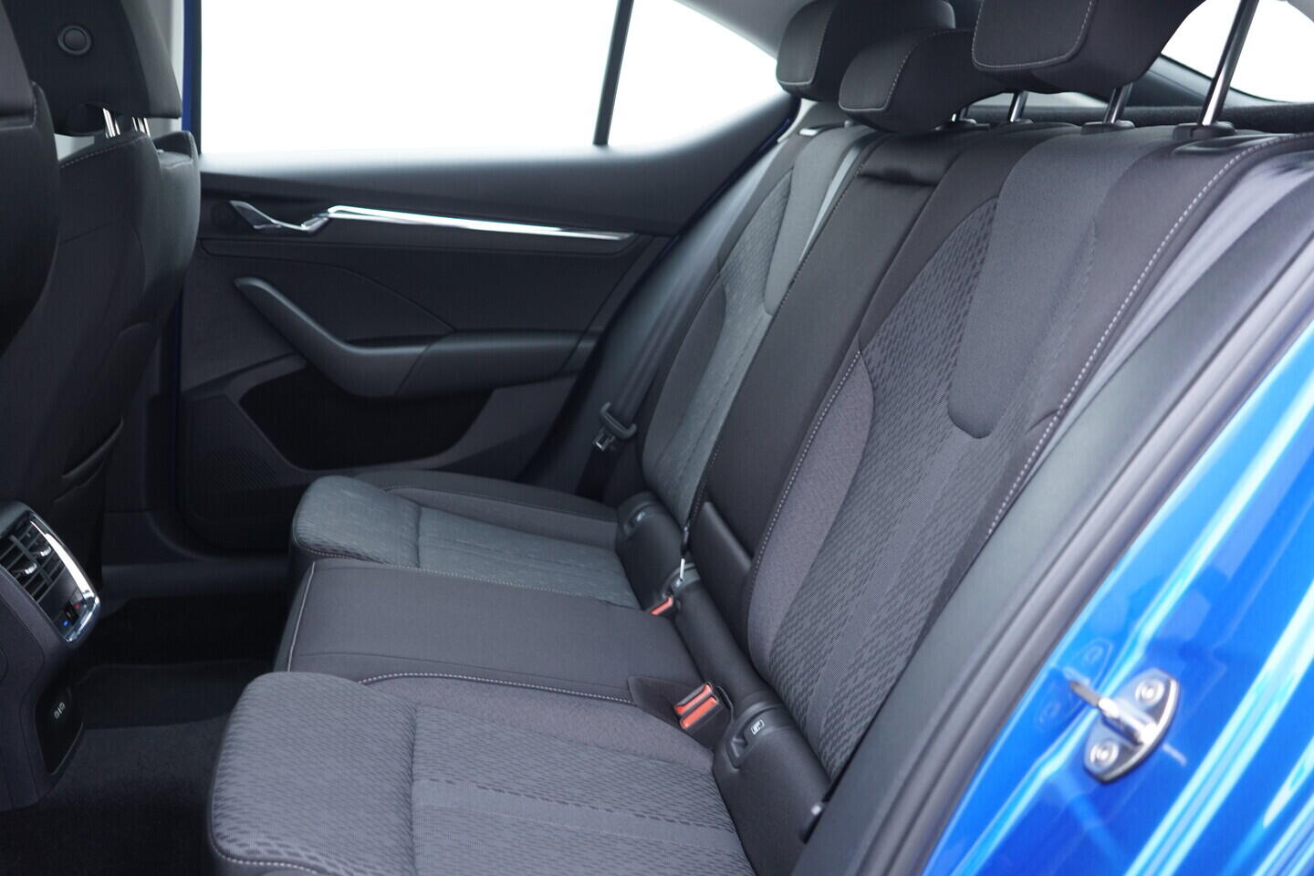 OV190V10997_37.webp_OCTAVIA Style Plus 2.0 TDI 110 kW manuál, DPH