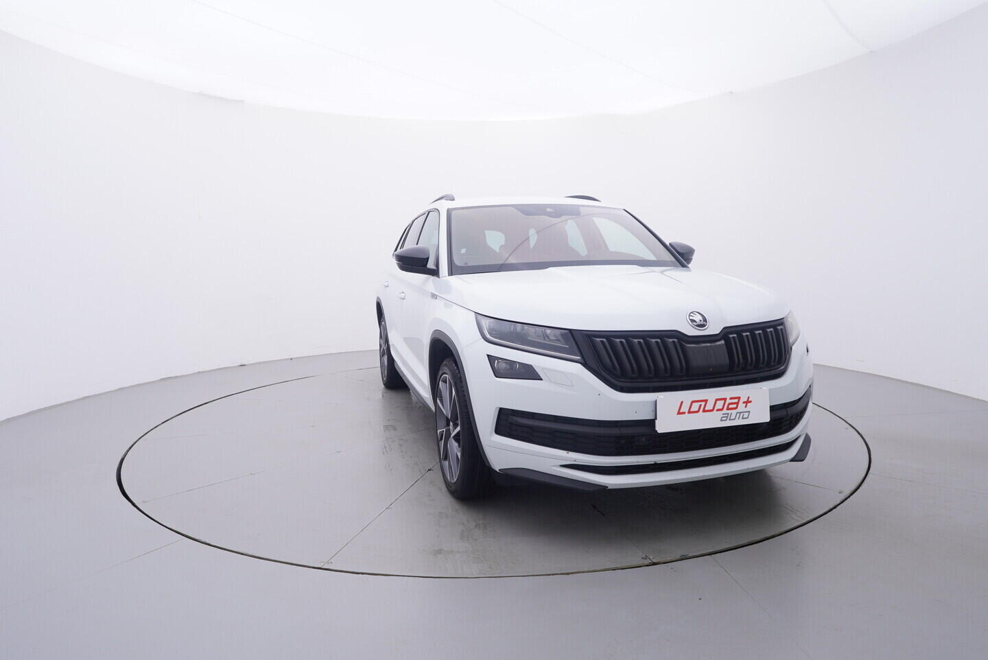OV190V10999_17.webp_KODIAQ SportLine 2.0 TDI 140 kW automat, DPH