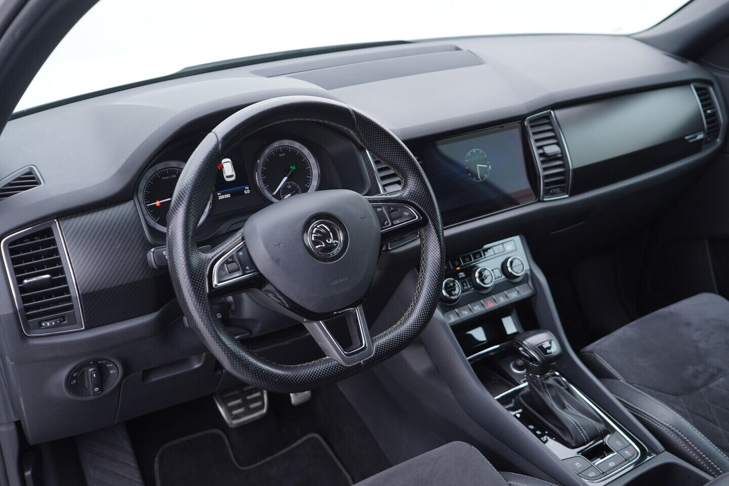 OV190V10999_22.webp_KODIAQ SportLine 2.0 TDI 140 kW automat, DPH