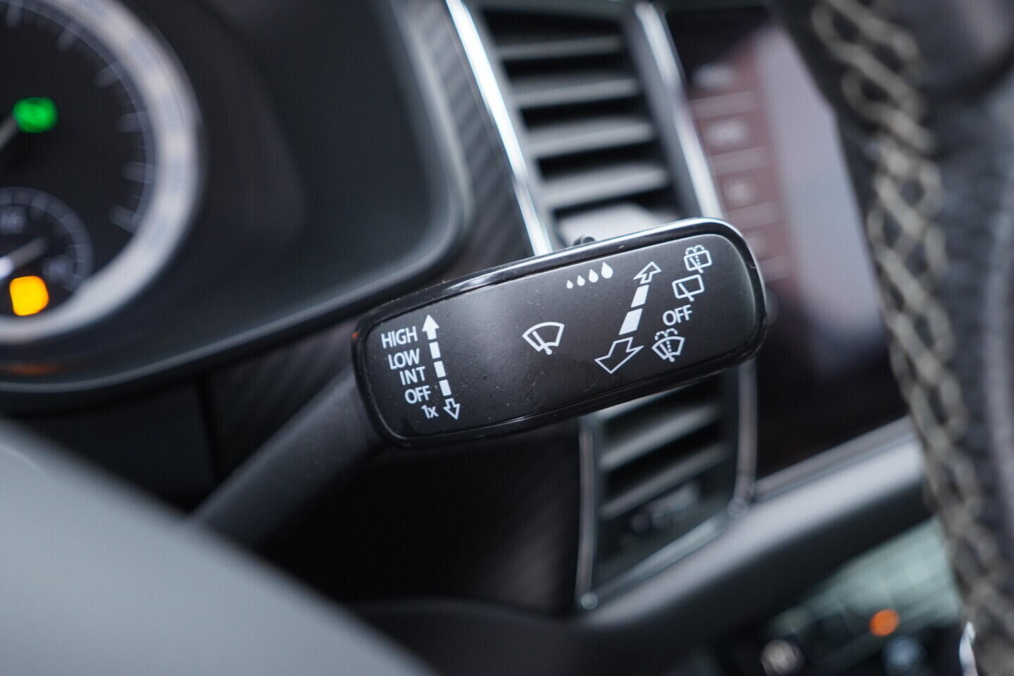 OV190V10999_25.webp_KODIAQ SportLine 2.0 TDI 140 kW automat, DPH