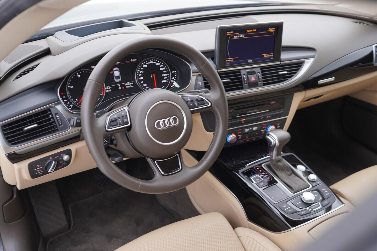 OV190V11001_22.webp_A7 SPORTBACK SLine 3.0 CGQB 230 kW automat