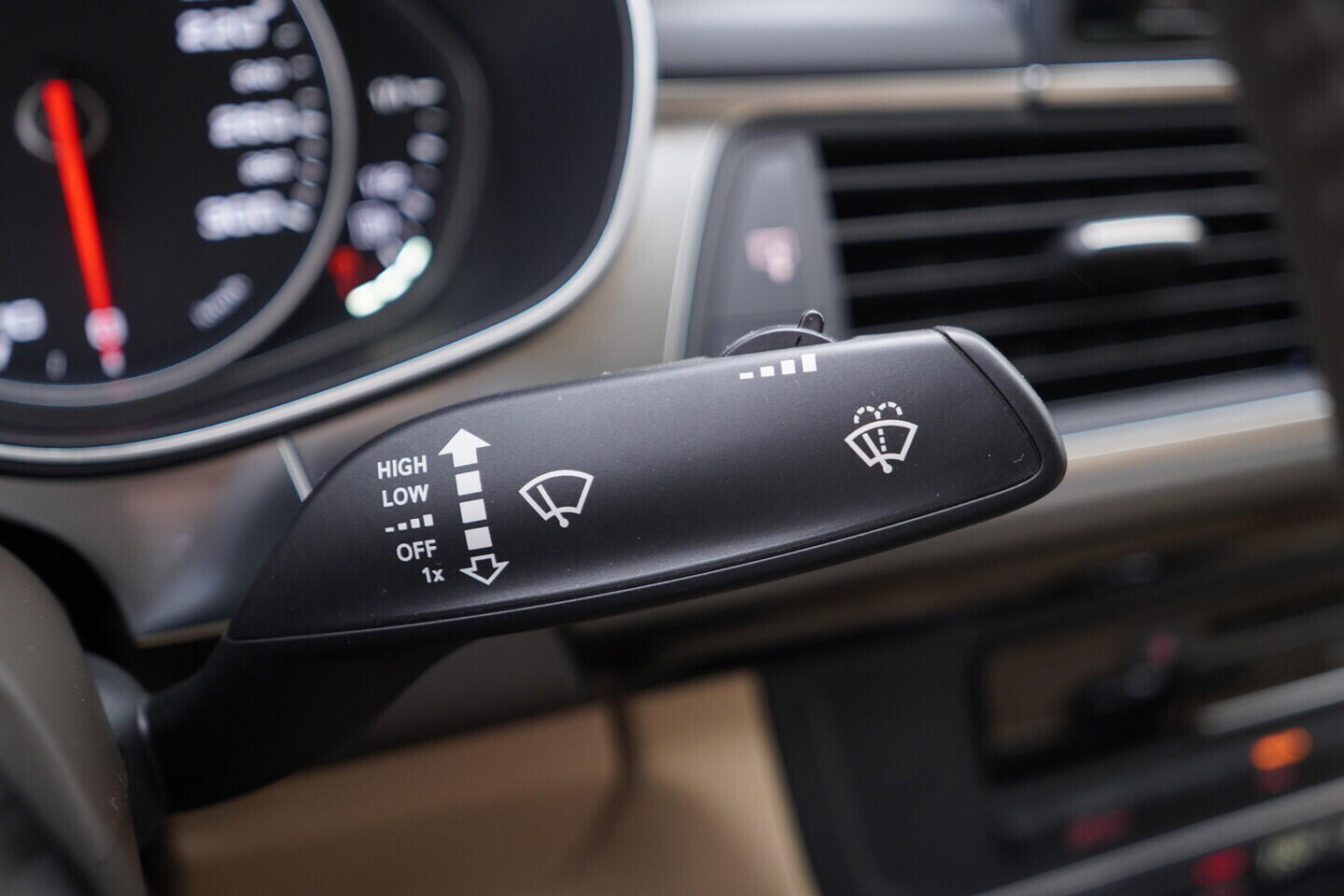 OV190V11001_25.webp_A7 SPORTBACK SLine 3.0 CGQB 230 kW automat