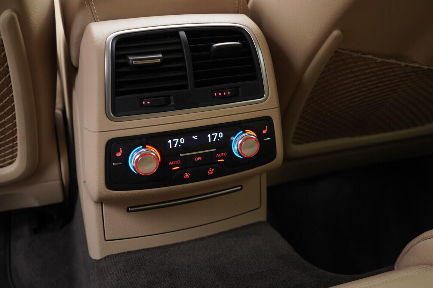 OV190V11001_41.webp_A7 SPORTBACK SLine 3.0 CGQB 230 kW automat