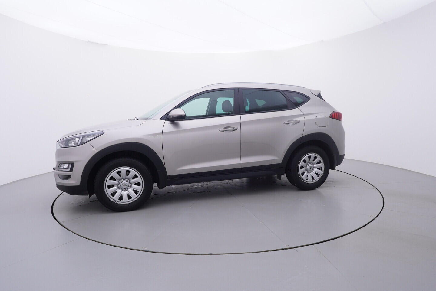 OV190V11003_11.webp_TUCSON Ice Breaker 1.6  130 kW manuál