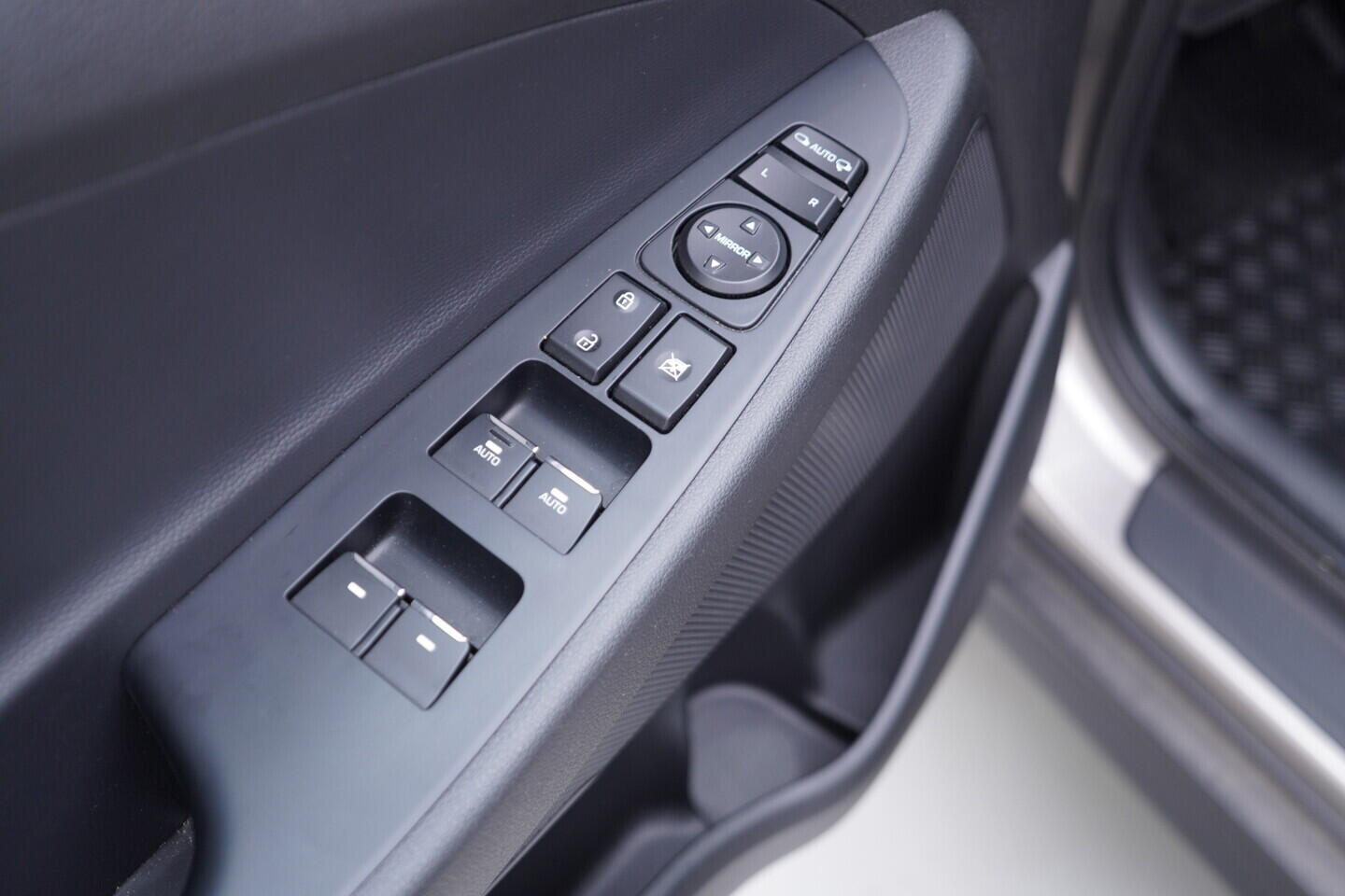 OV190V11003_20.webp_TUCSON Ice Breaker 1.6  130 kW manuál