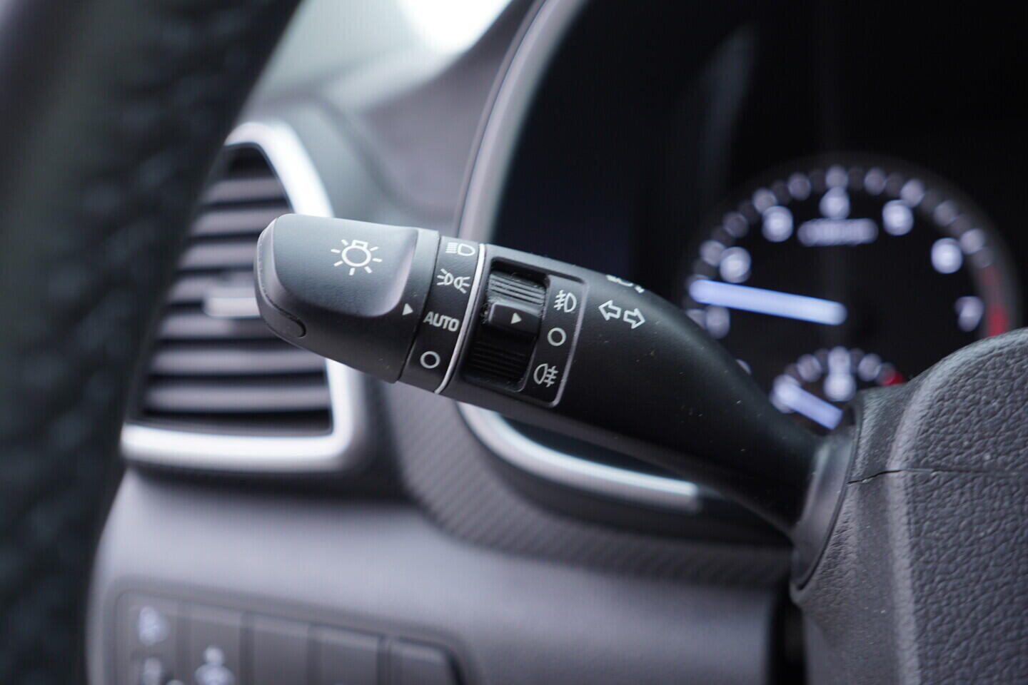 OV190V11003_23.webp_TUCSON Ice Breaker 1.6  130 kW manuál