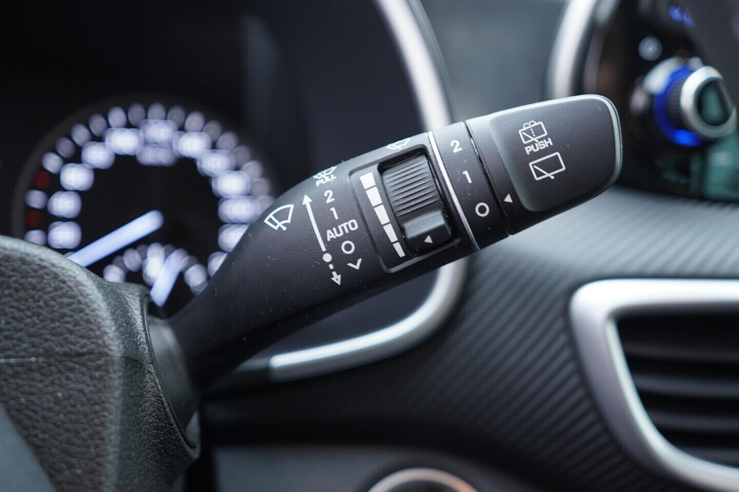 OV190V11003_24.webp_TUCSON Ice Breaker 1.6  130 kW manuál