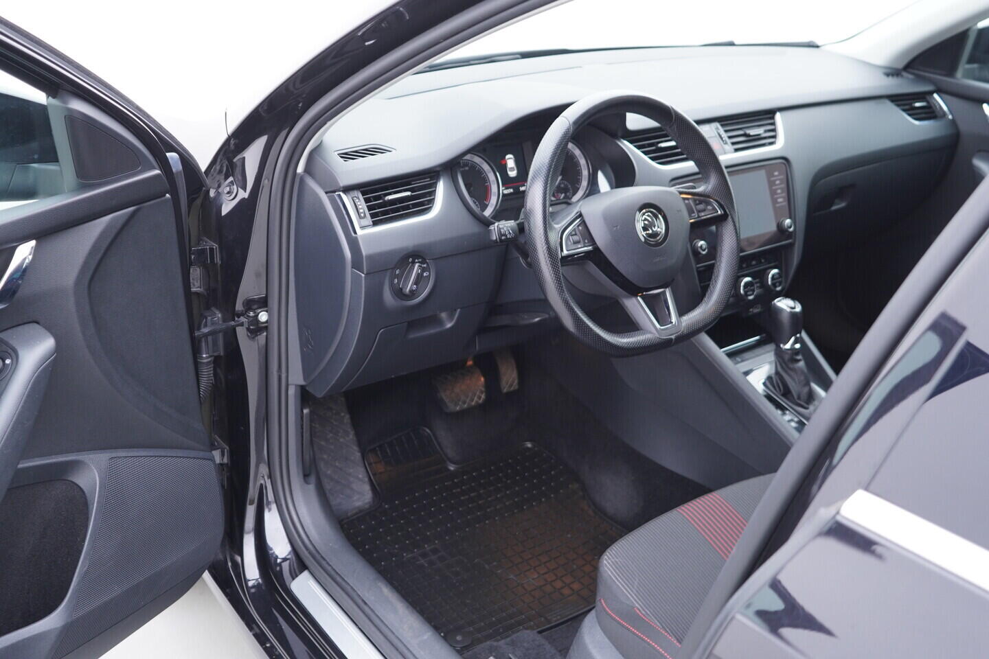 OV190V11004_18.webp_OCTAVIA Style 2.0 TDI 110 kW automat