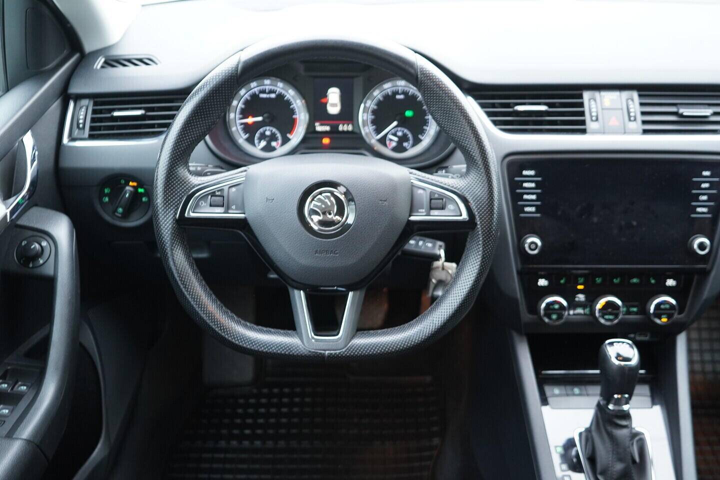 OV190V11004_26.webp_OCTAVIA Style 2.0 TDI 110 kW automat