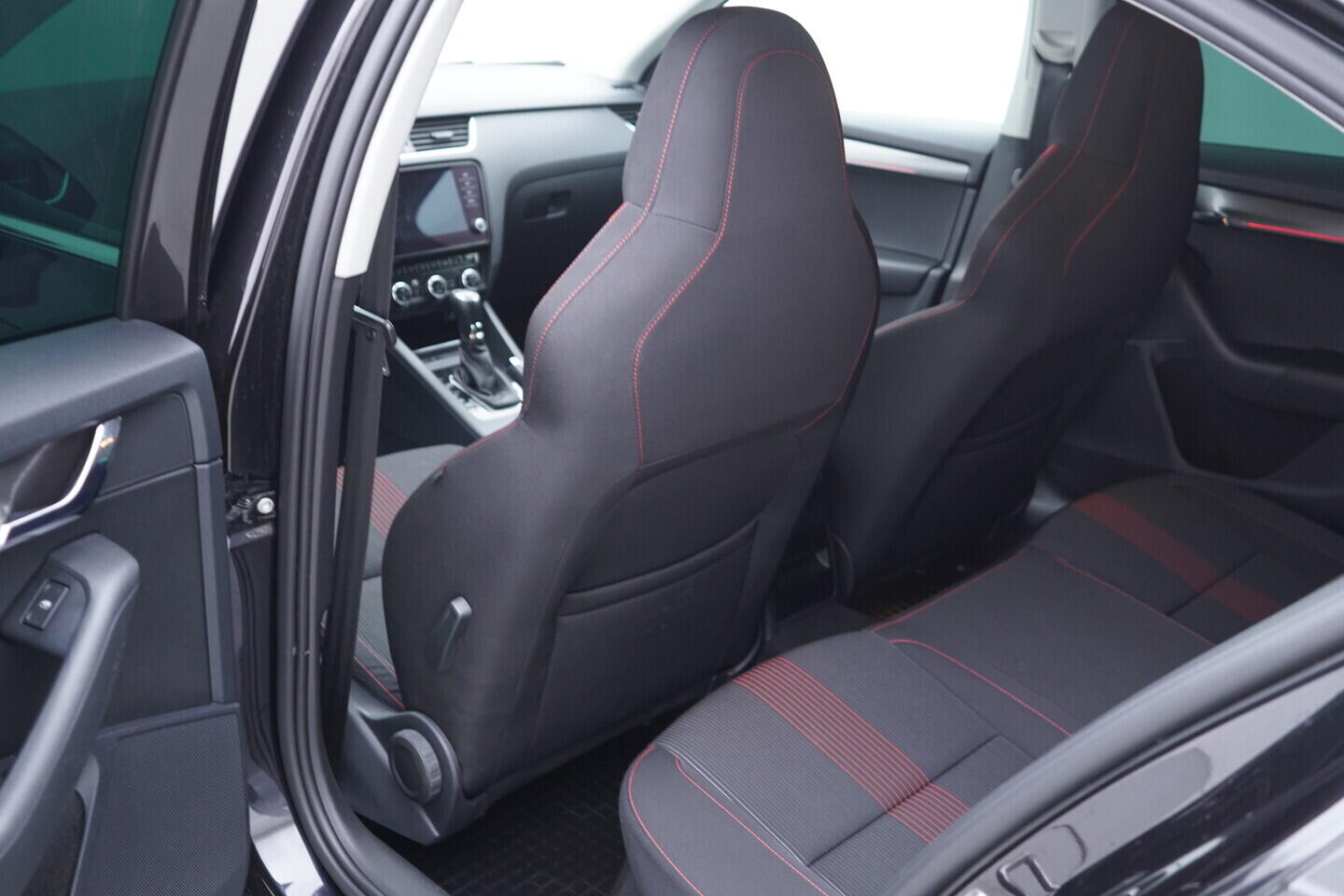 OV190V11004_33.webp_OCTAVIA Style 2.0 TDI 110 kW automat