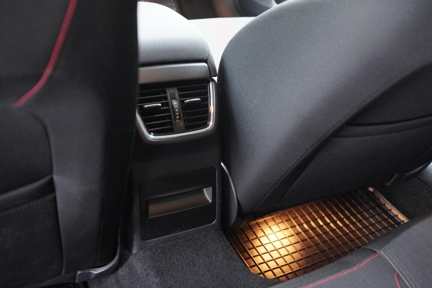 OV190V11004_34.webp_OCTAVIA Style 2.0 TDI 110 kW automat