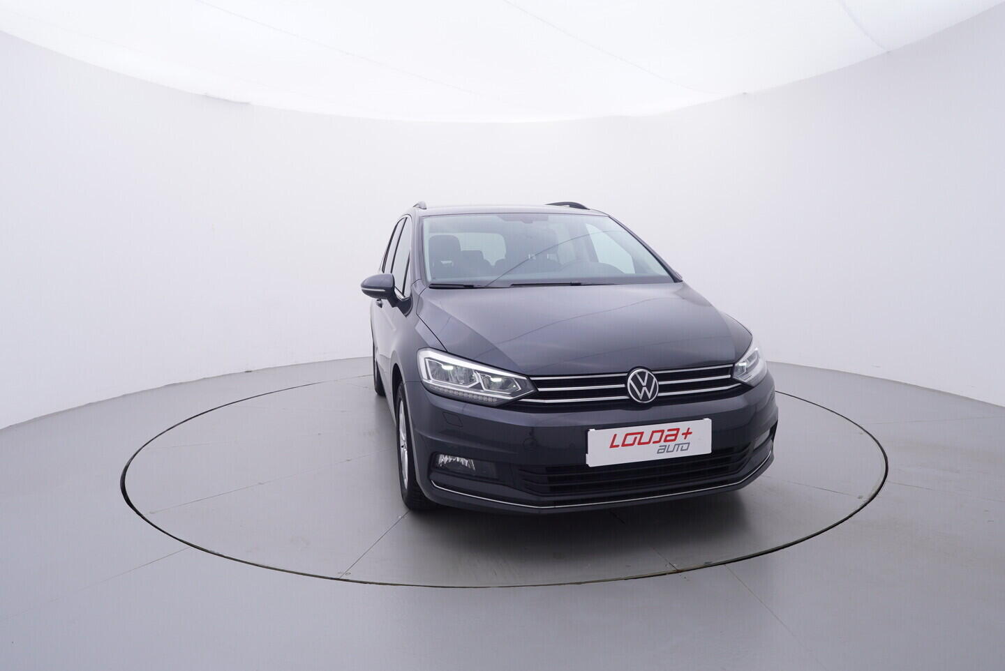 OV190V11006_13.webp_TOURAN Highline  1.5 TSI 110 kW automat, DPH