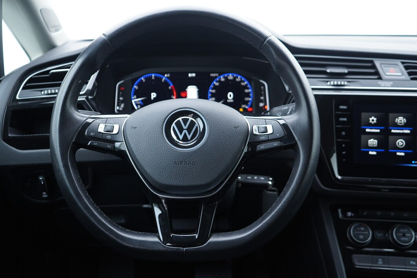 OV190V11006_29.webp_TOURAN Highline  1.5 TSI 110 kW automat, DPH