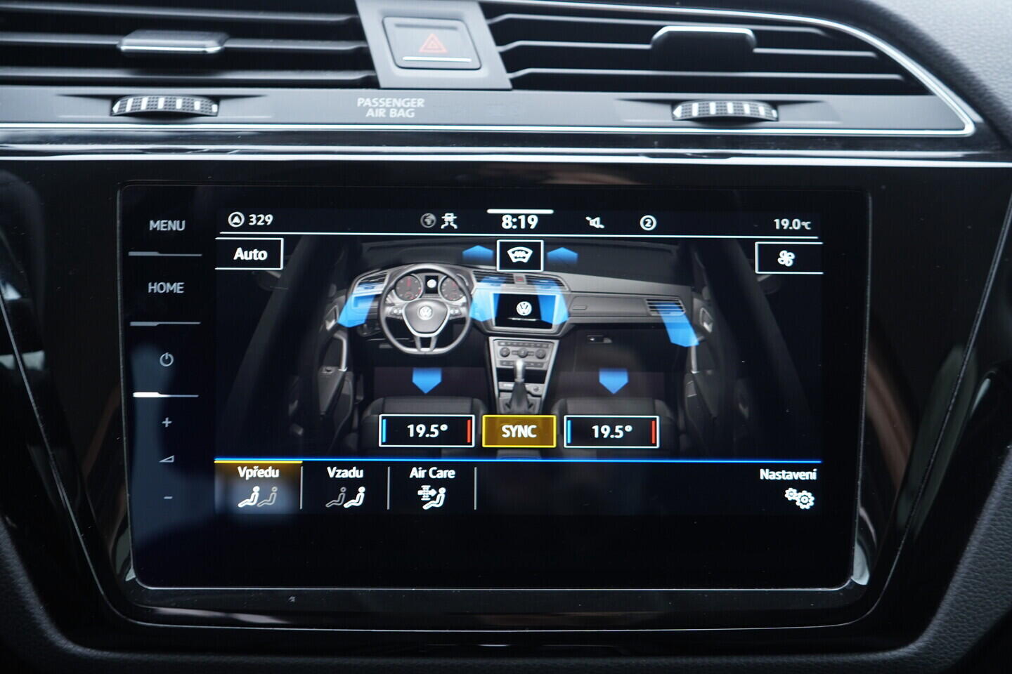 OV190V11006_32.webp_TOURAN Highline  1.5 TSI 110 kW automat, DPH