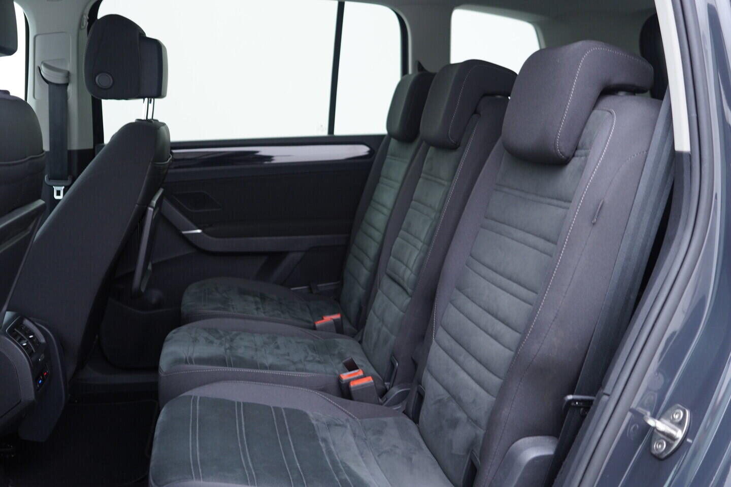 OV190V11006_37.webp_TOURAN Highline  1.5 TSI 110 kW automat, DPH