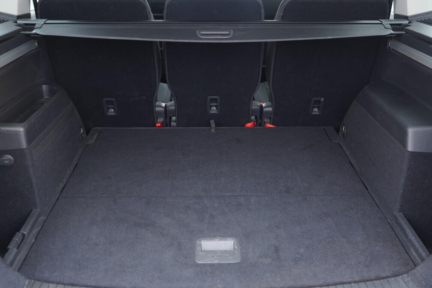 OV190V11006_39.webp_TOURAN Highline  1.5 TSI 110 kW automat, DPH