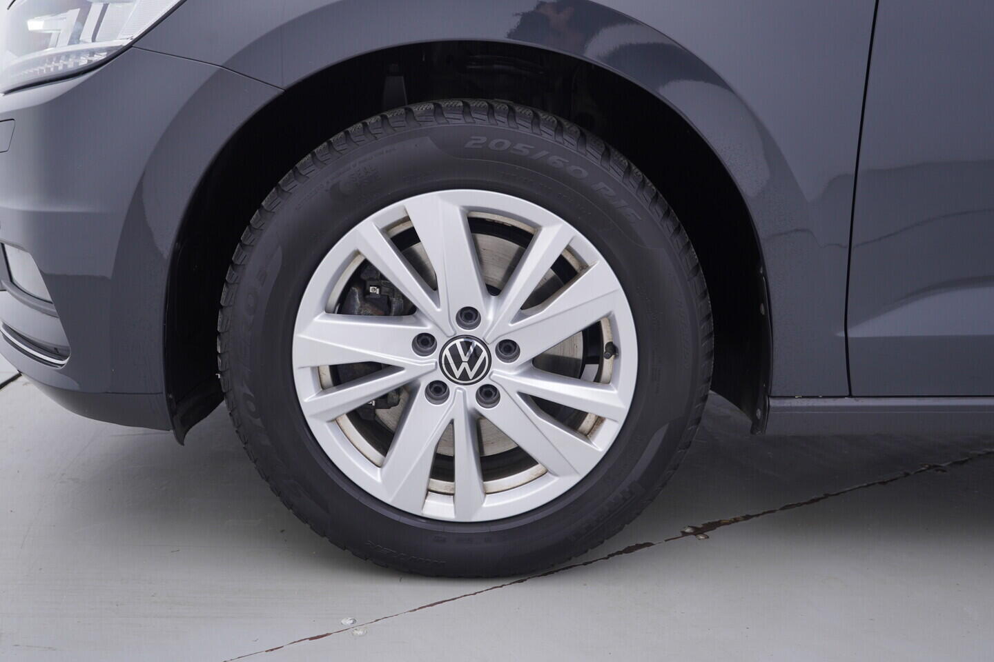 OV190V11006_42.webp_TOURAN Highline  1.5 TSI 110 kW automat, DPH