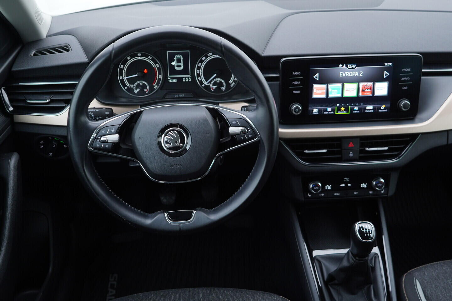 OV190V11007_27.webp_SCALA Style 1.5 TSI 110 kW manuál, DPH