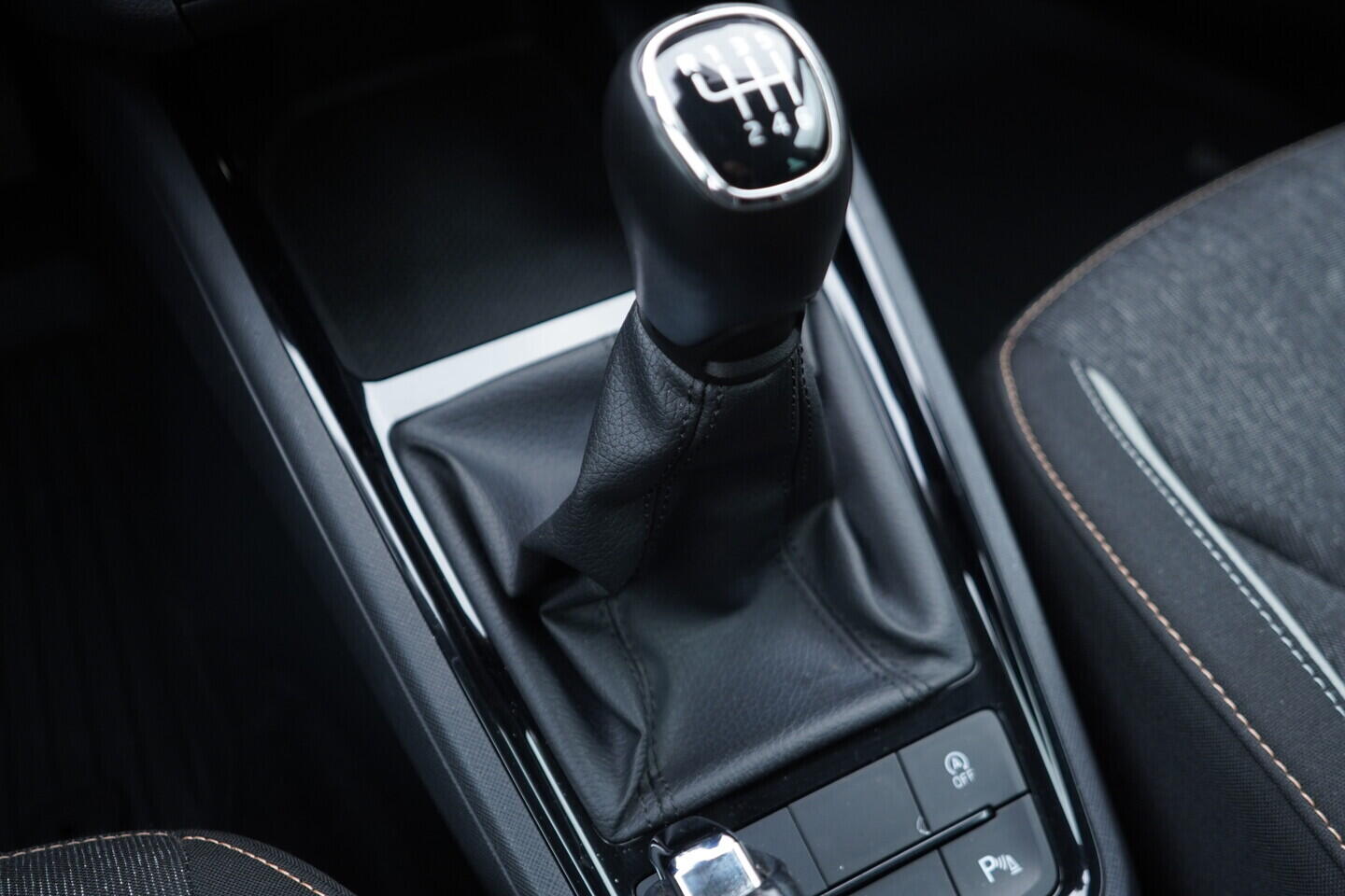 OV190V11007_34.webp_SCALA Style 1.5 TSI 110 kW manuál, DPH