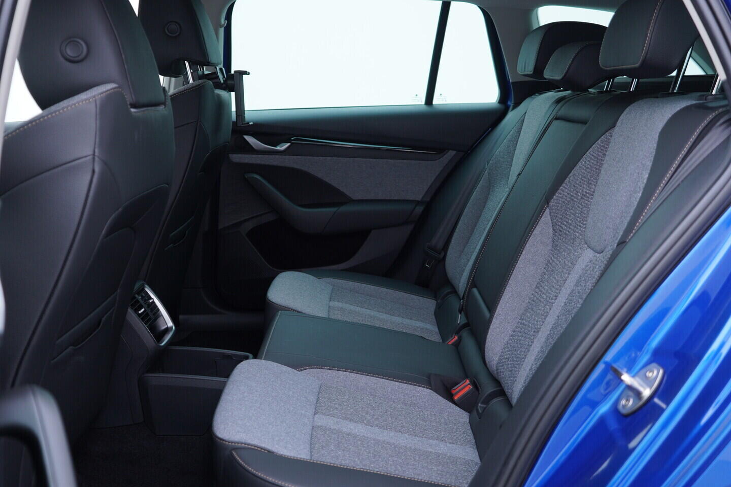 OV190V11011_37.webp_OCTAVIA Top Selection 2.0 TDI 110 kW automat, DPH