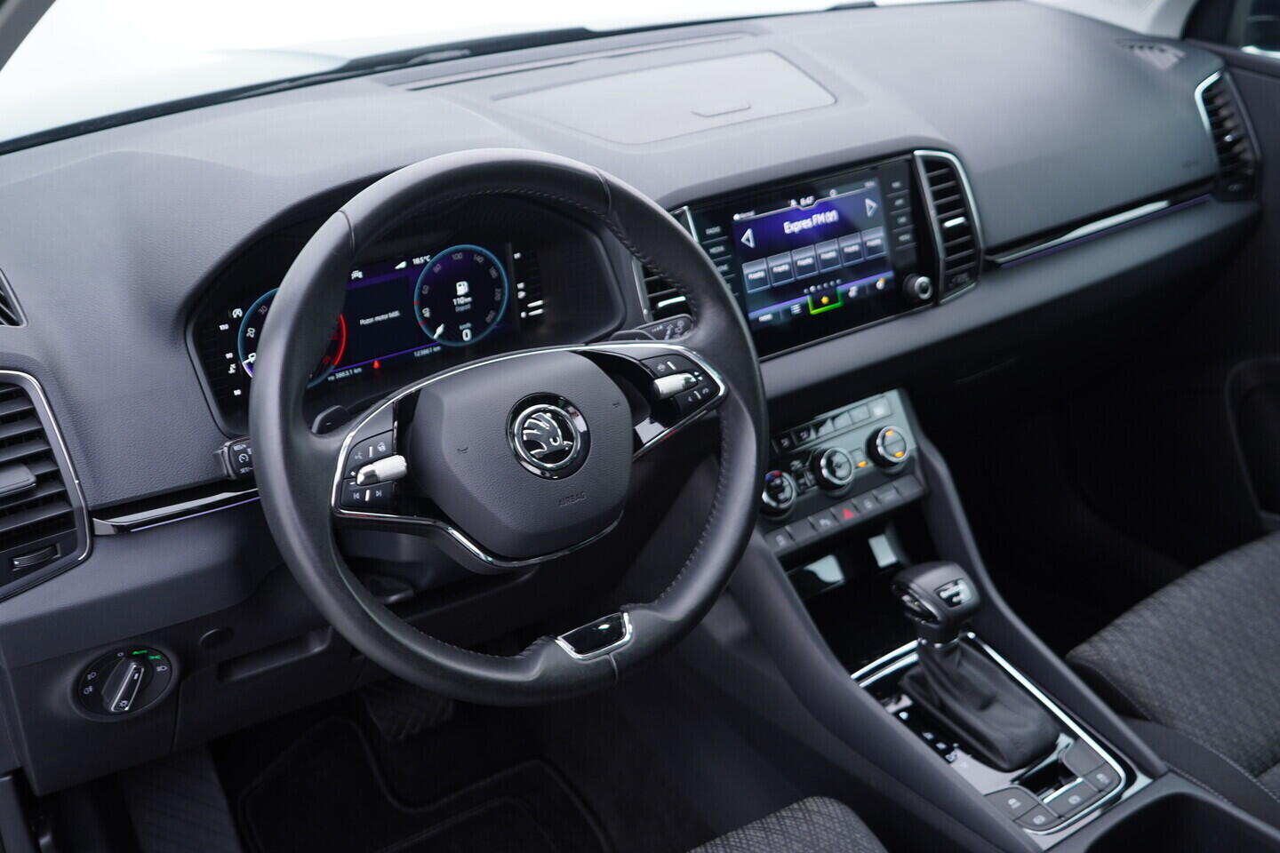 OV190V11012_21.webp_KAROQ Style 2.0 TDI 110 kW automat, DPH