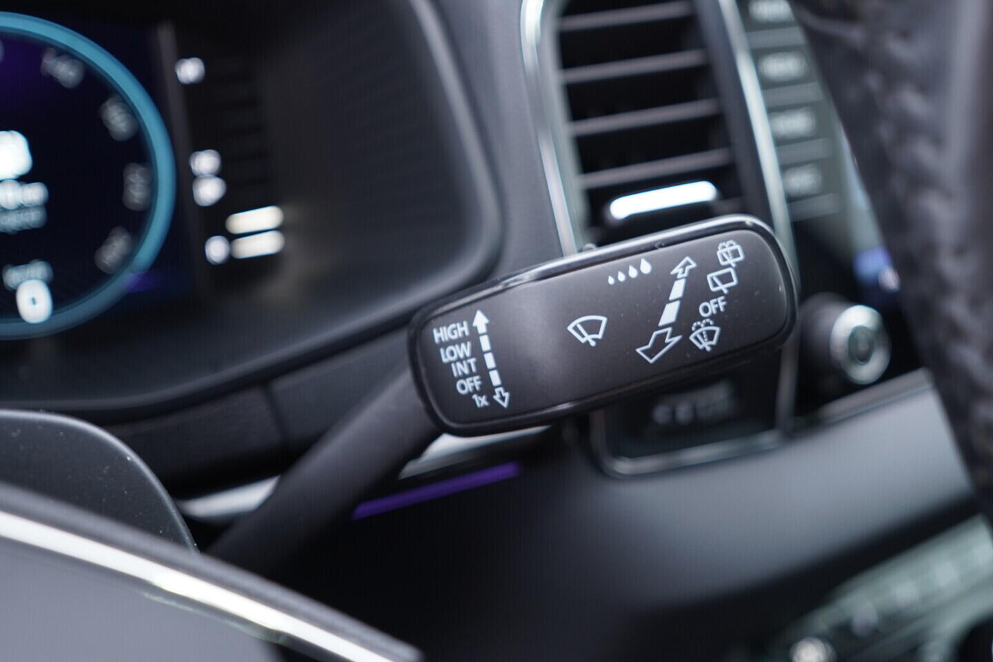 OV190V11012_24.webp_KAROQ Style 2.0 TDI 110 kW automat, DPH