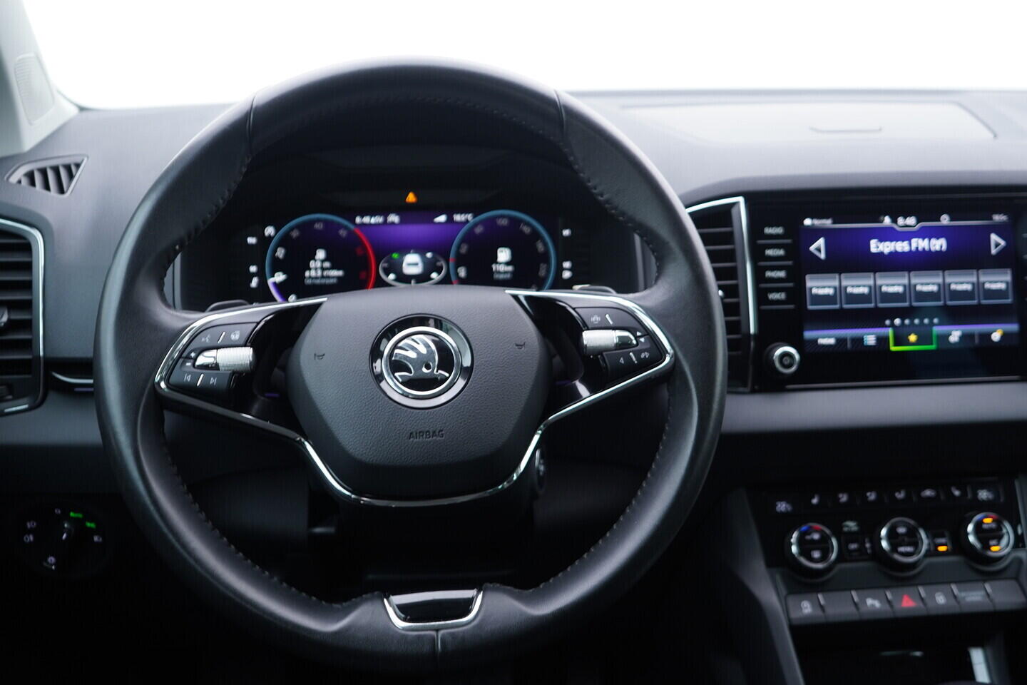 OV190V11012_28.webp_KAROQ Style 2.0 TDI 110 kW automat, DPH