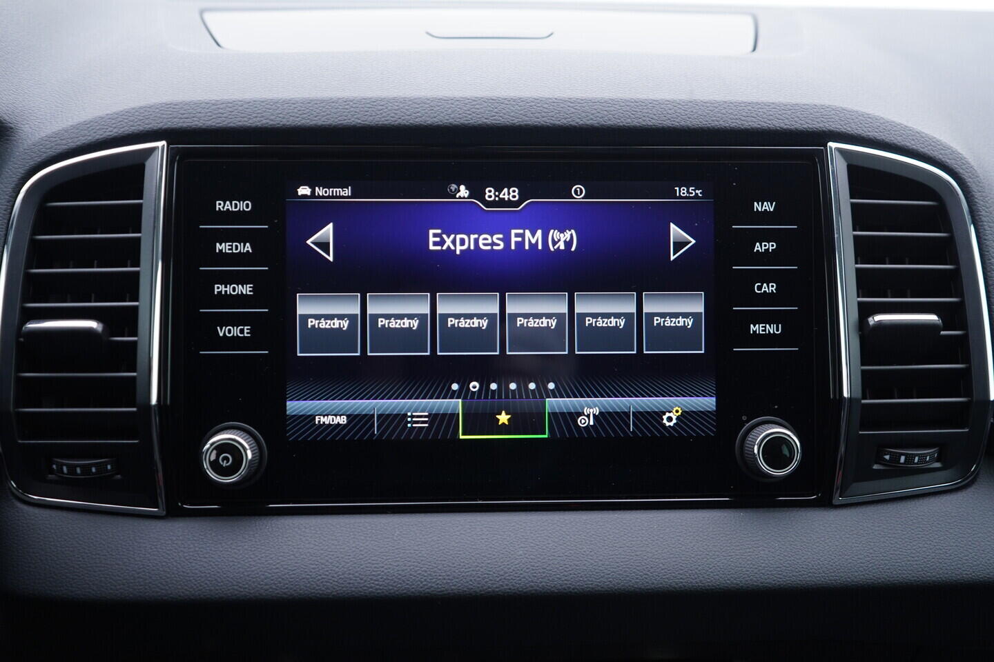 OV190V11012_29.webp_KAROQ Style 2.0 TDI 110 kW automat, DPH