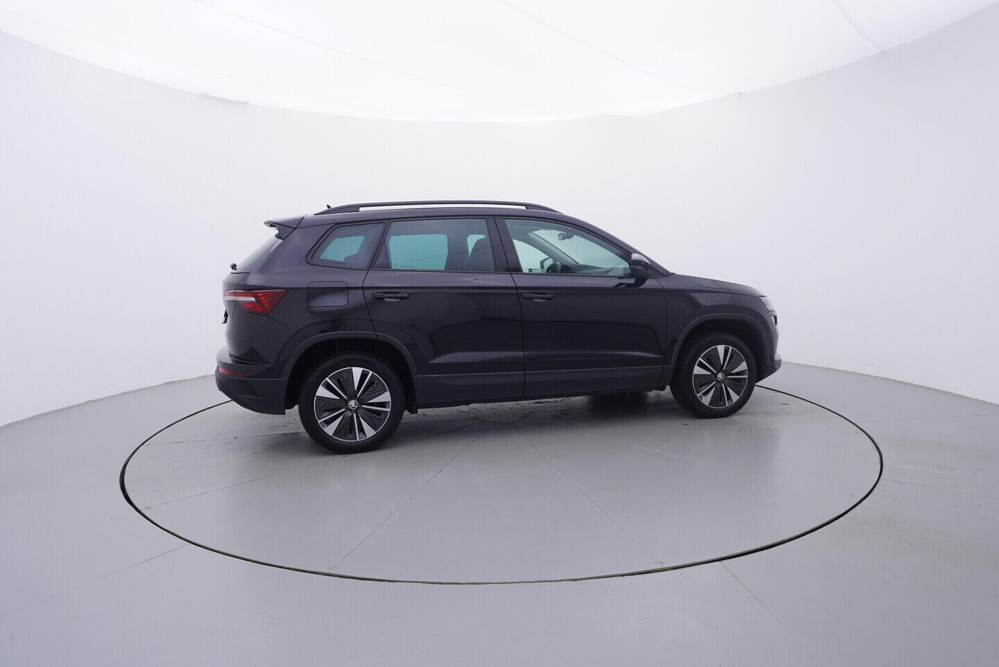 OV190V11014_11.webp_KAROQ Style 2.0 TDI 110 kW automat, DPH