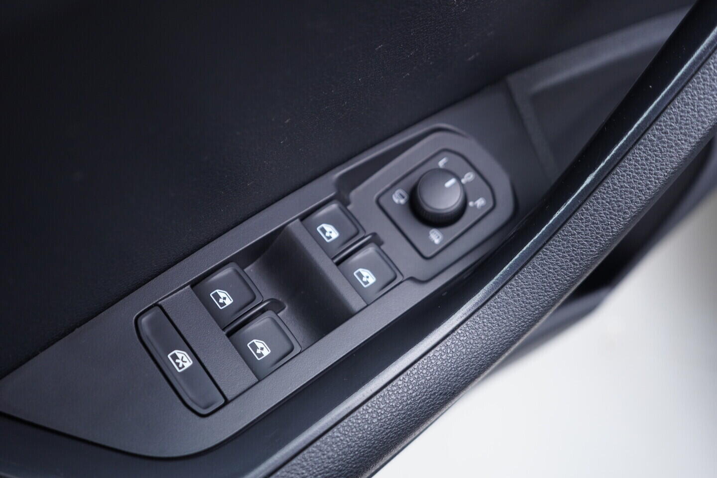 OV190V11014_20.webp_KAROQ Style 2.0 TDI 110 kW automat, DPH