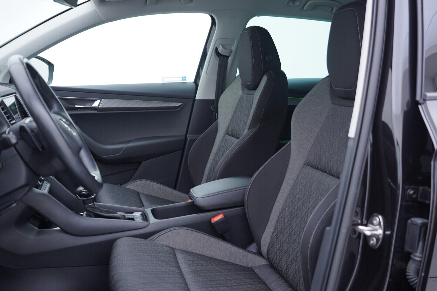 OV190V11014_22.webp_KAROQ Style 2.0 TDI 110 kW automat, DPH