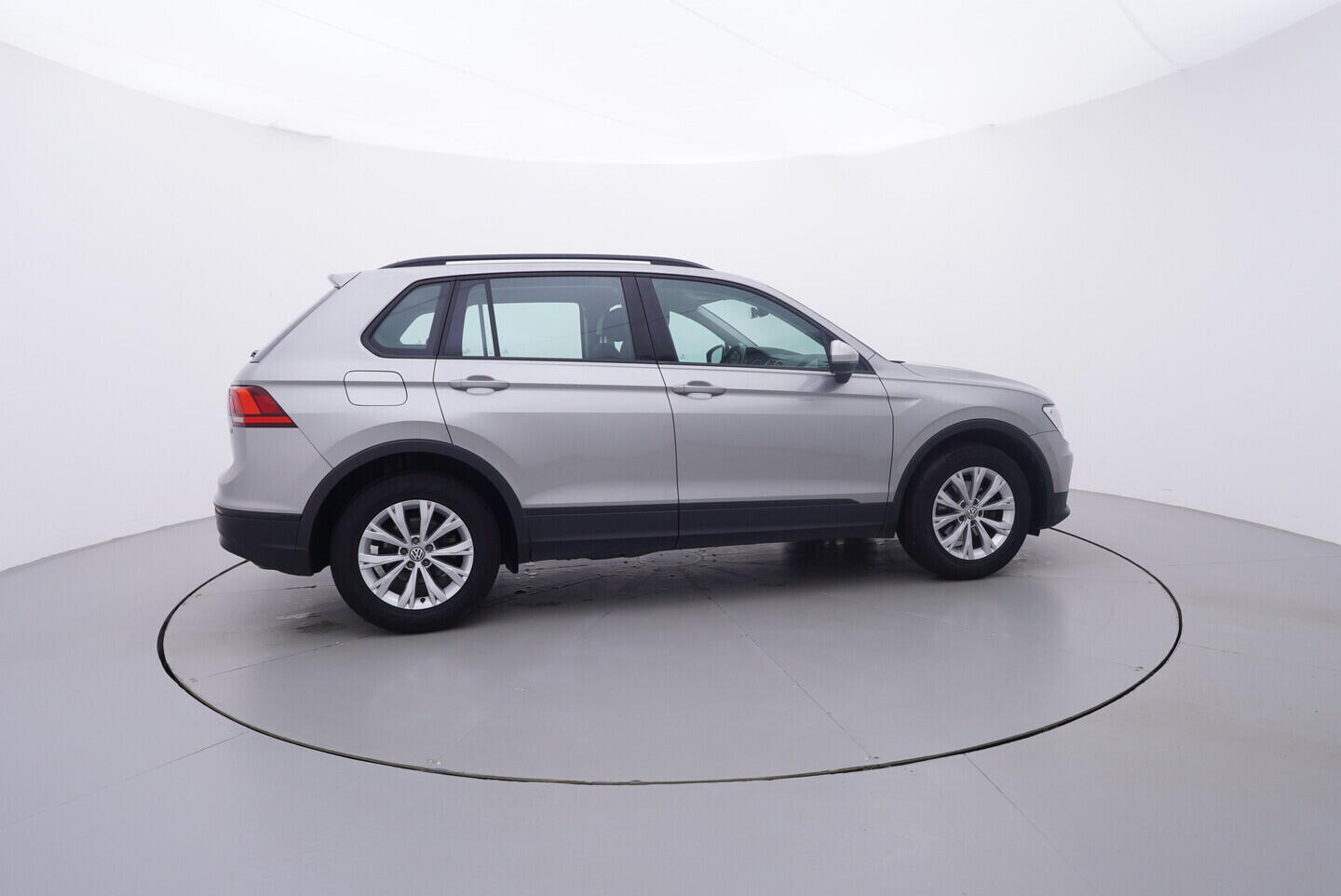 OV190V11016_15.webp_TIGUAN  1.4 TSI 92 kW manuál, DPH