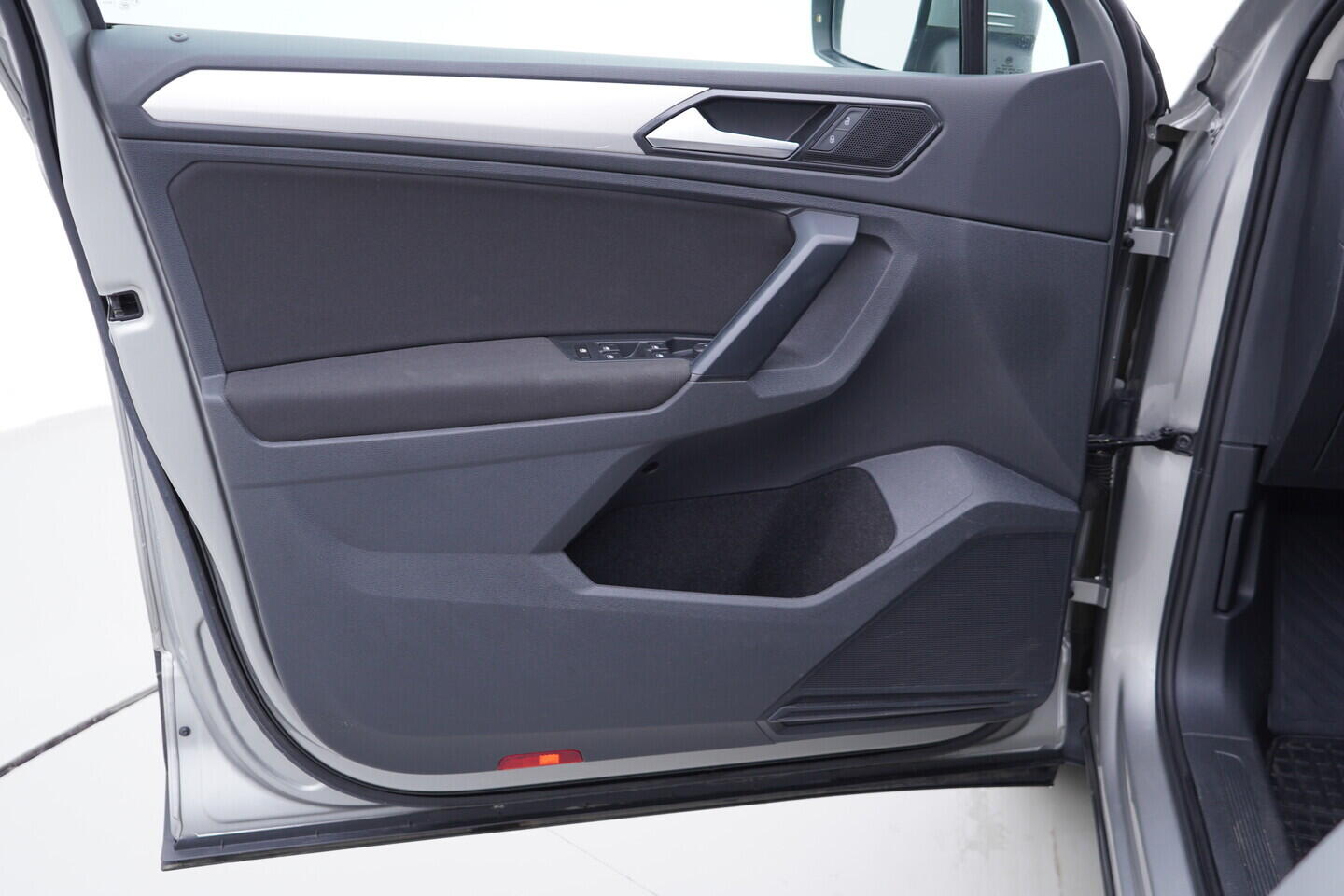 OV190V11016_19.webp_TIGUAN  1.4 TSI 92 kW manuál, DPH