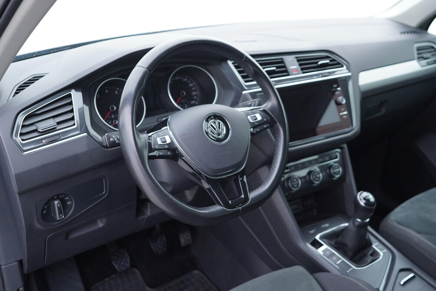 OV190V11016_21.webp_TIGUAN  1.4 TSI 92 kW manuál, DPH