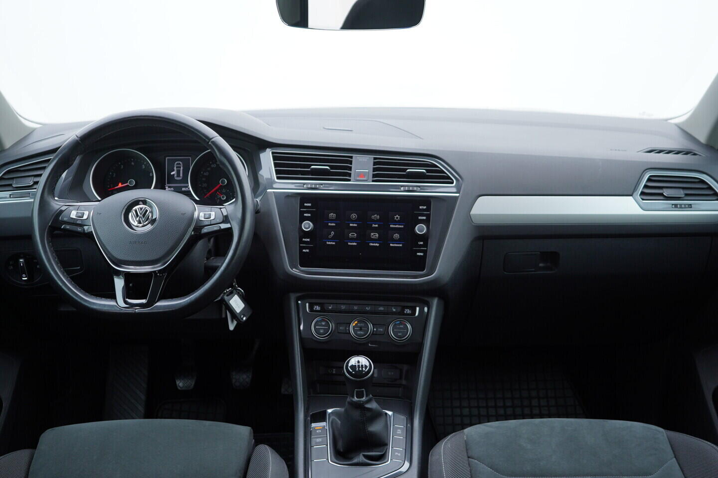 OV190V11016_25.webp_TIGUAN  1.4 TSI 92 kW manuál, DPH