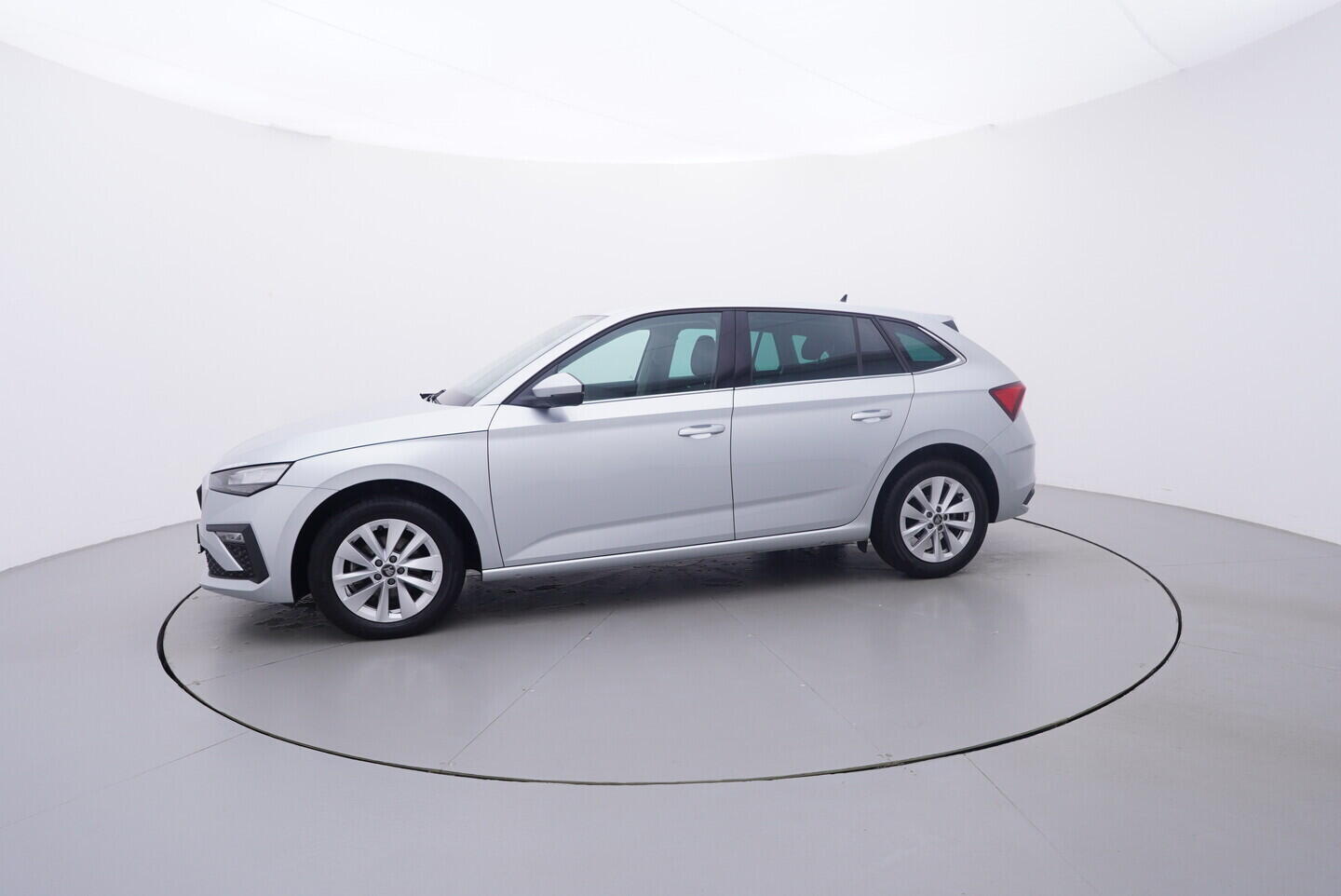 OV190V11018_11.webp_SCALA Selection 1.5 TSI 110 kW manuál, DPH