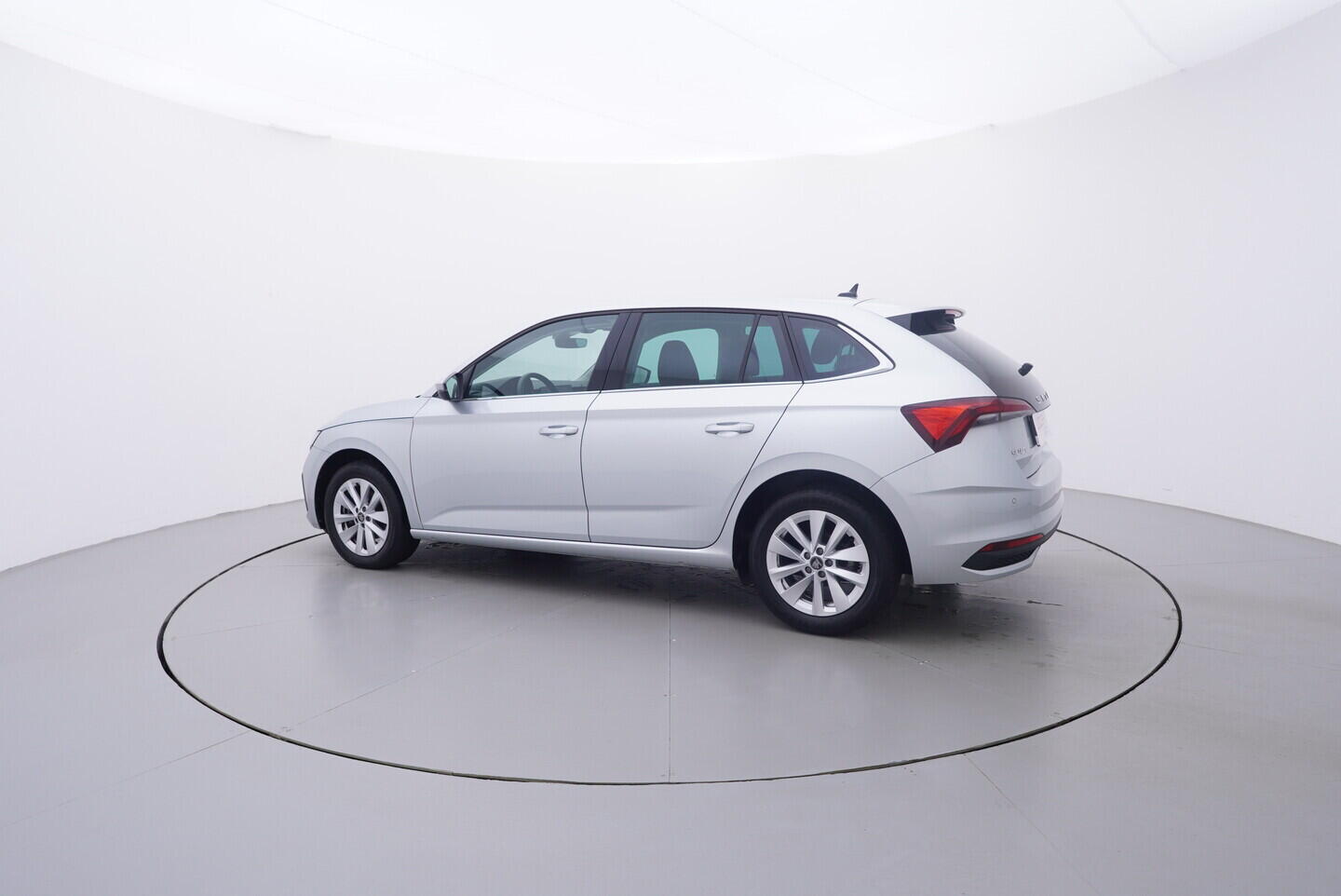 OV190V11018_12.webp_SCALA Selection 1.5 TSI 110 kW manuál, DPH