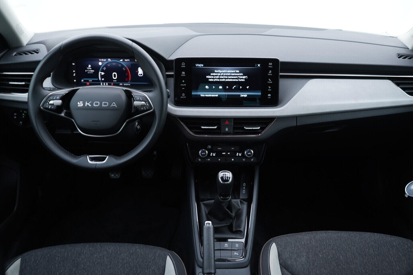 OV190V11018_25.webp_SCALA Selection 1.5 TSI 110 kW manuál, DPH