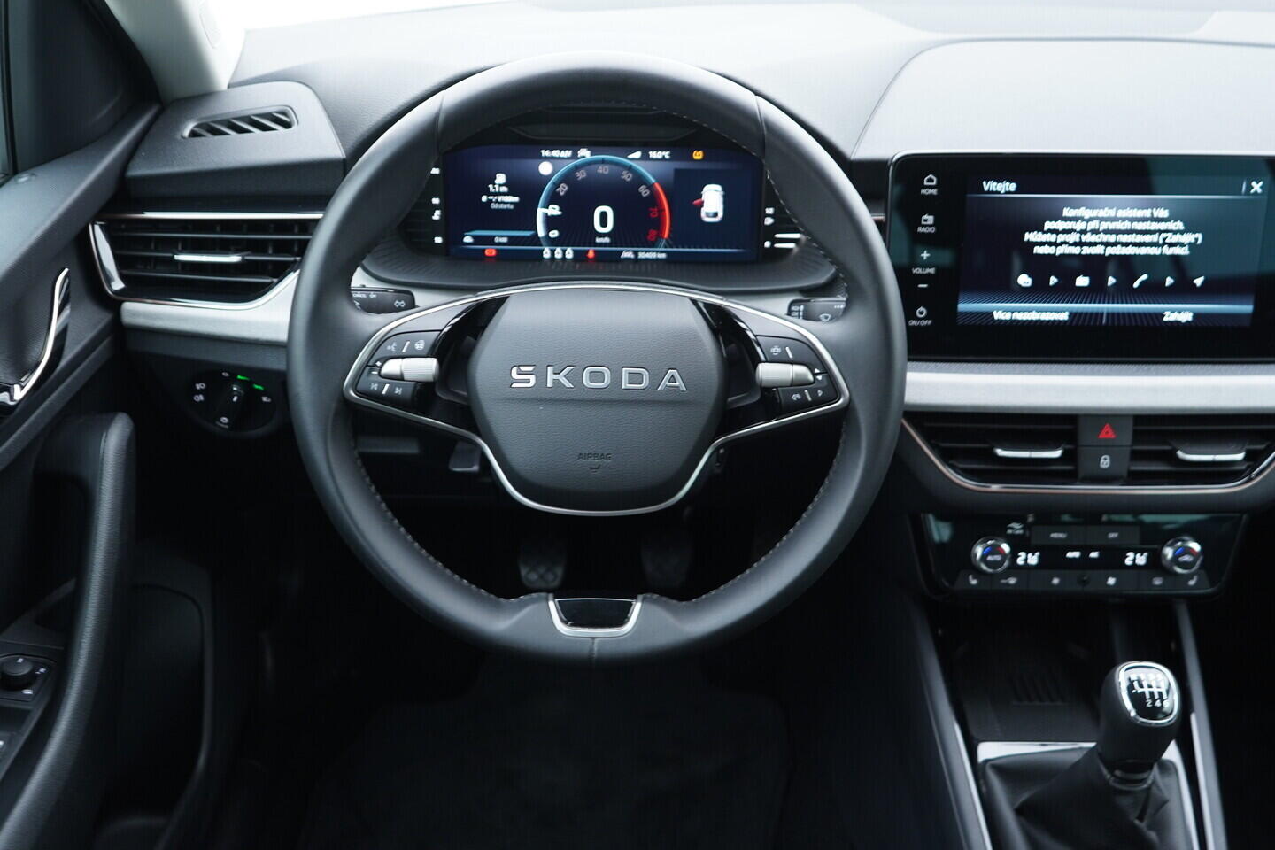 OV190V11018_26.webp_SCALA Selection 1.5 TSI 110 kW manuál, DPH