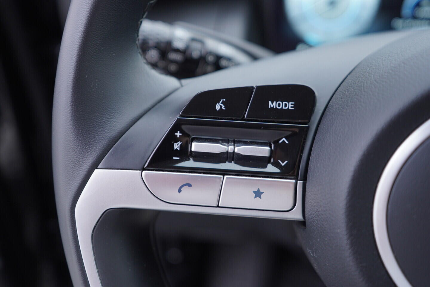 OV190V11019_23.webp_TUCSON  1.6  _ kW manuál, DPH