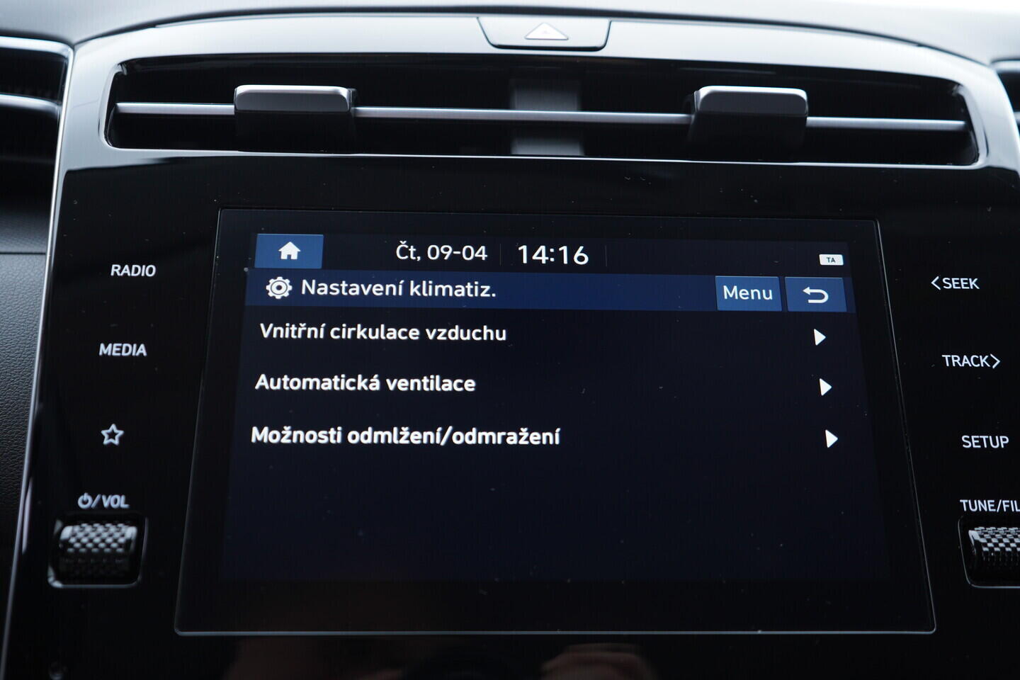 OV190V11019_36.webp_TUCSON  1.6  _ kW manuál, DPH