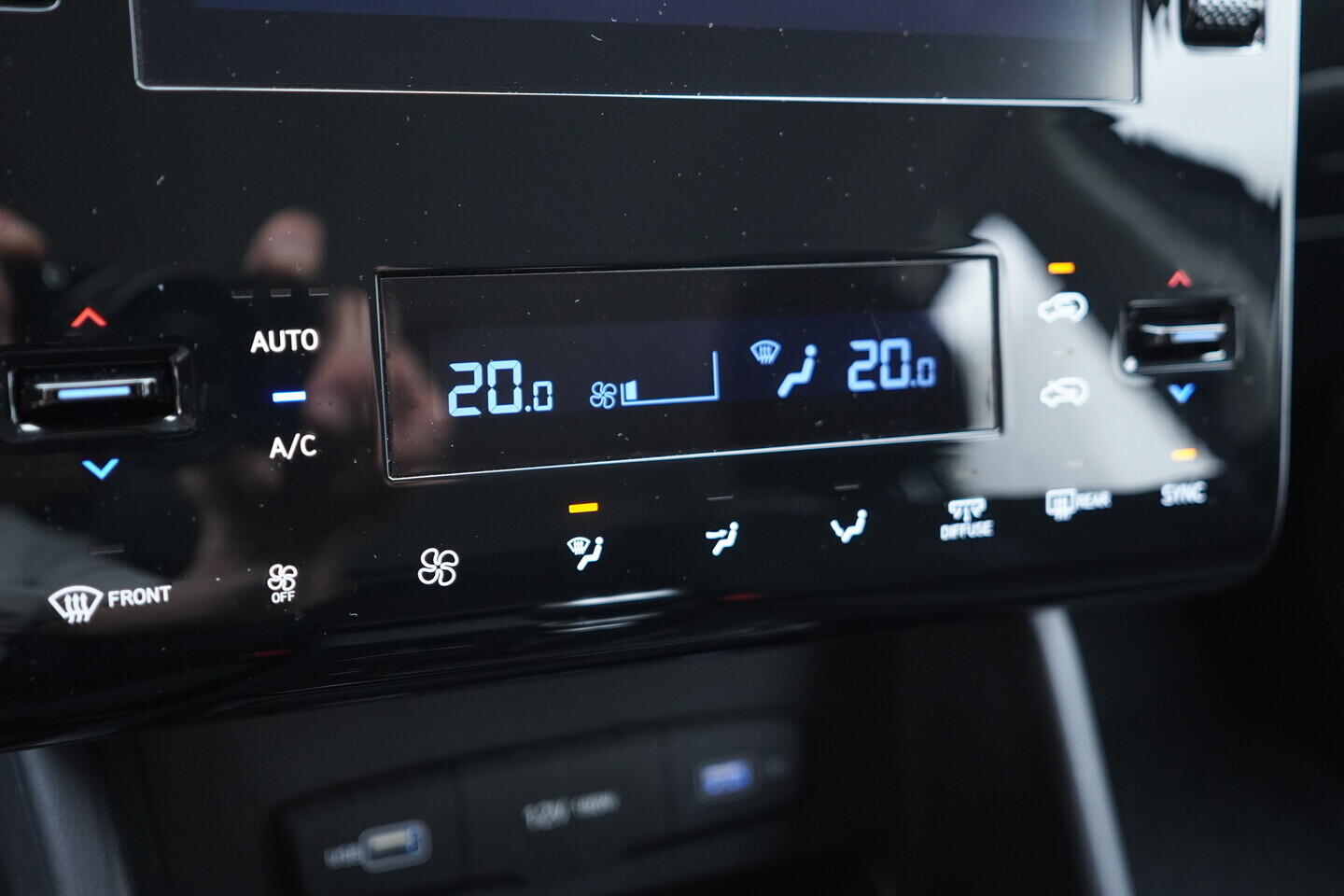 OV190V11019_37.webp_TUCSON  1.6  _ kW manuál, DPH