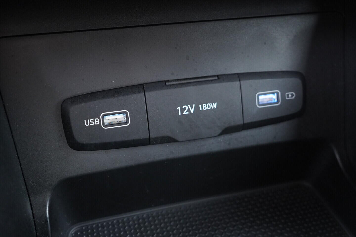 OV190V11019_38.webp_TUCSON  1.6  _ kW manuál, DPH