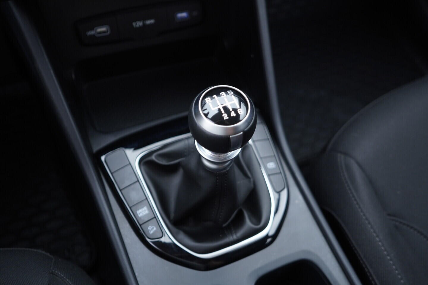 OV190V11019_41.webp_TUCSON  1.6  _ kW manuál, DPH