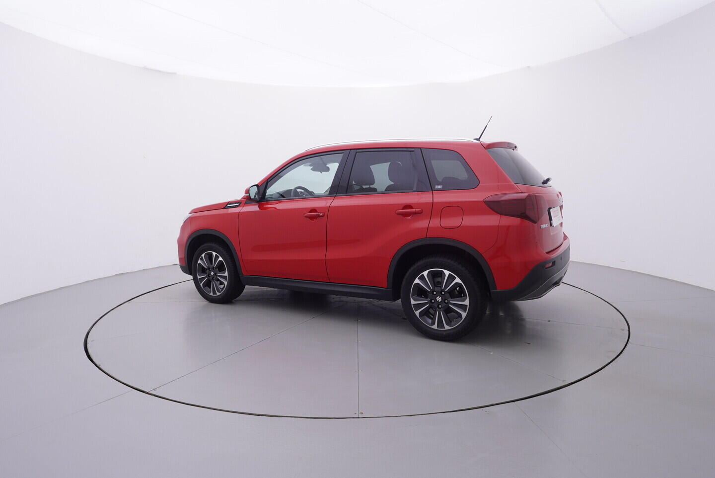 OV190V11024_12.webp_VITARA  1.4 Booster Jet 95 kW manuál