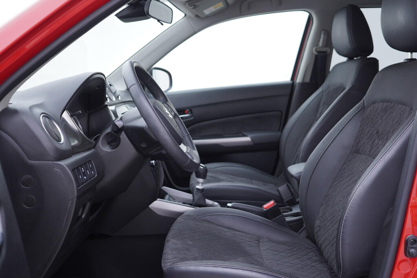 OV190V11024_22.webp_VITARA  1.4 Booster Jet 95 kW manuál