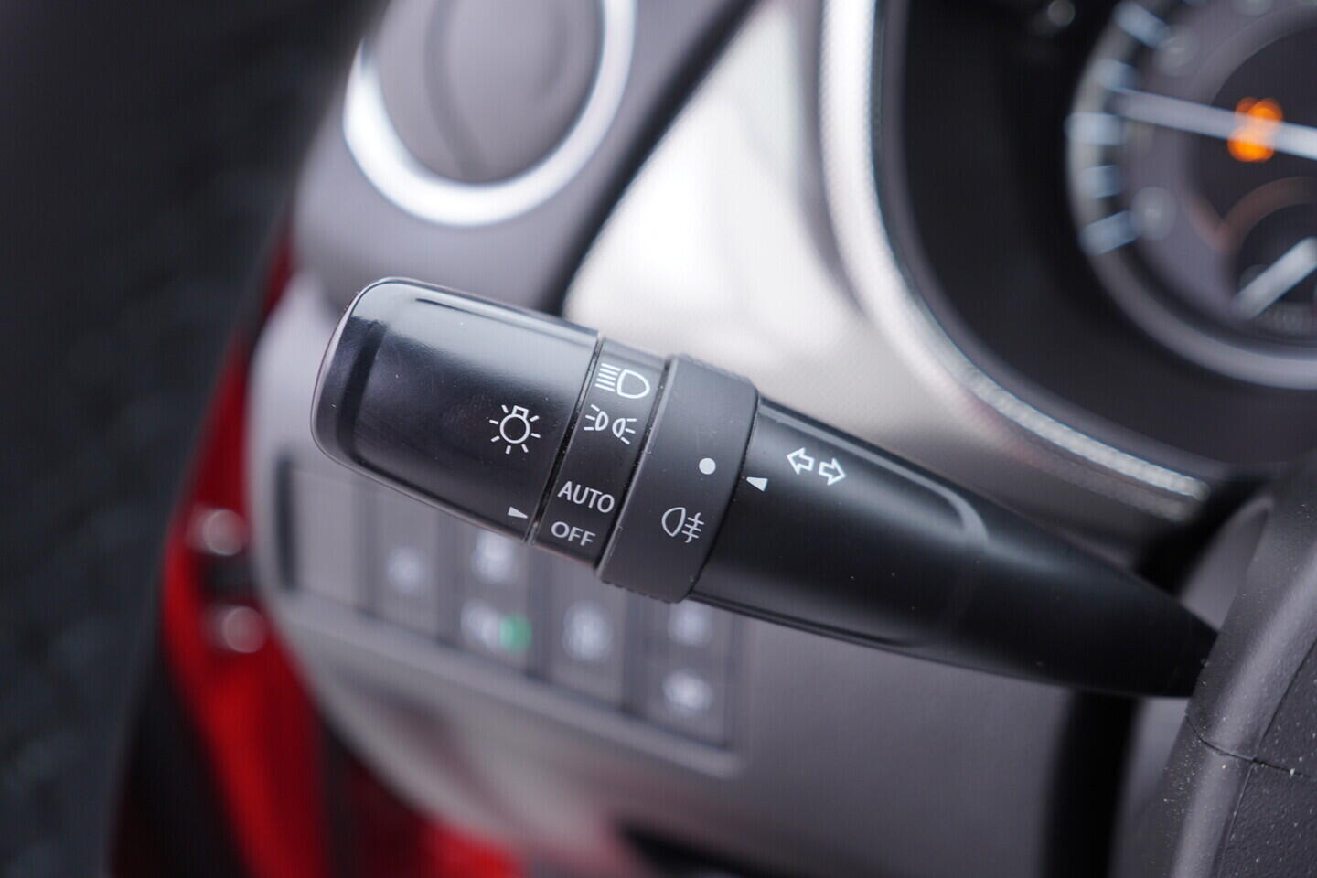 OV190V11024_23.webp_VITARA  1.4 Booster Jet 95 kW manuál