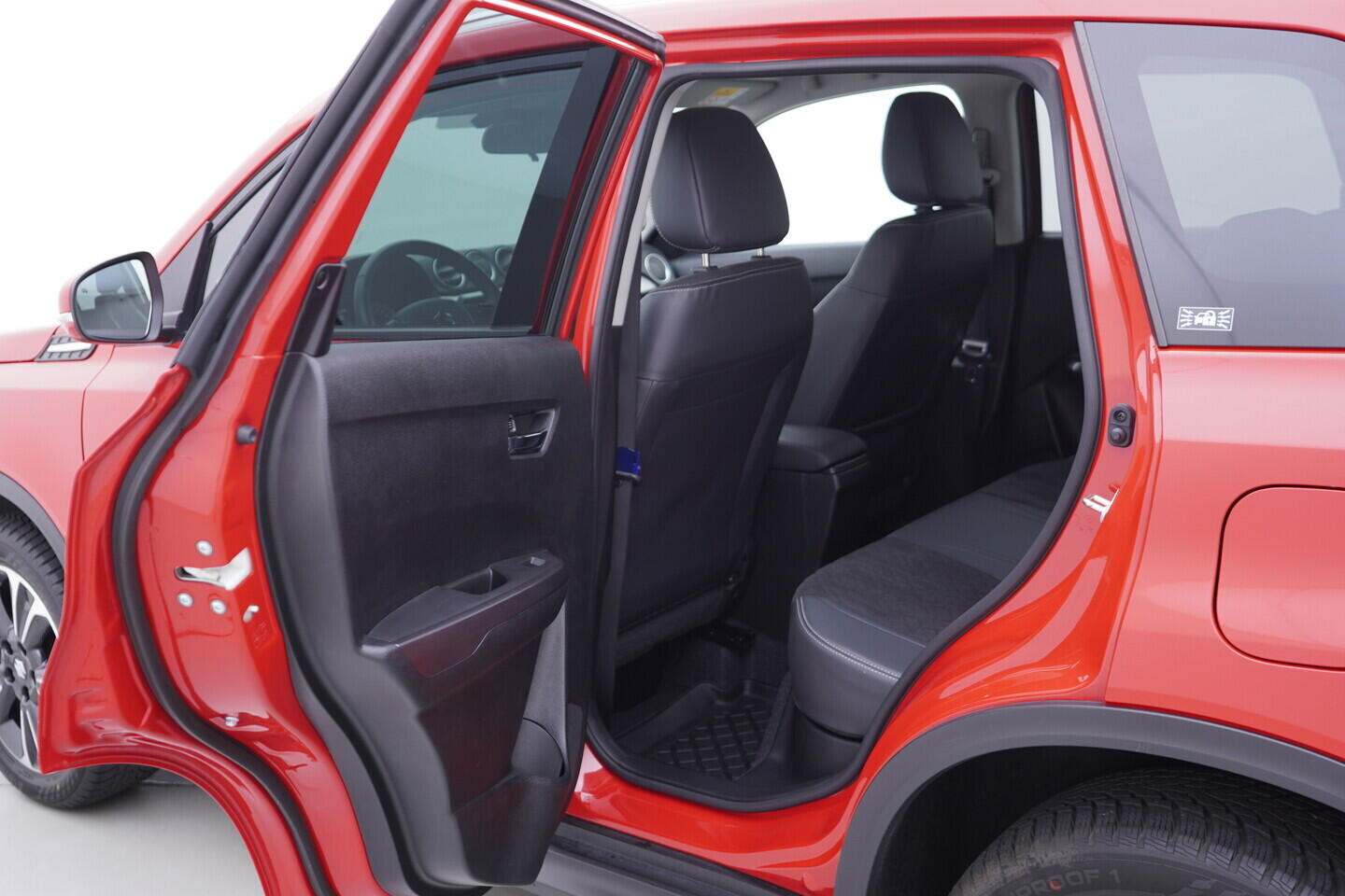 OV190V11024_32.webp_VITARA  1.4 Booster Jet 95 kW manuál