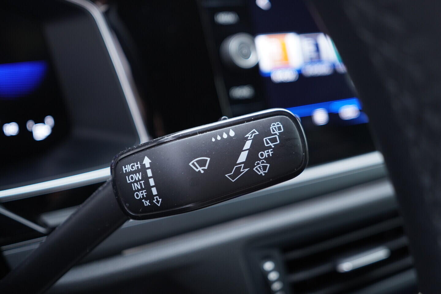 OV190V11025_25.webp_TAIGO R-line 1.5 TSI 110 kW automat, DPH