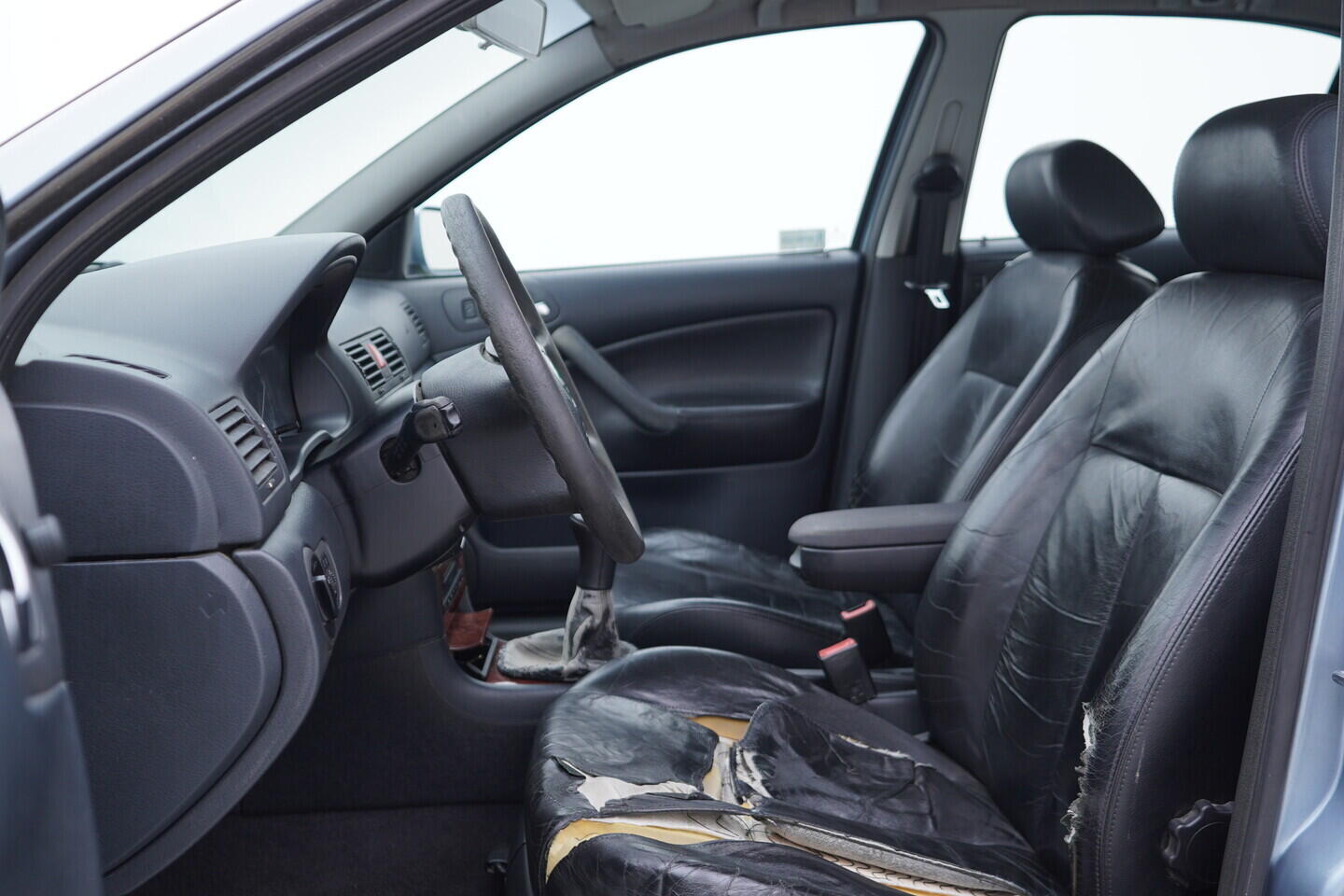 OV190V11026_23.webp_OCTAVIA Elegance 1.9 TDI 81 kW manuál